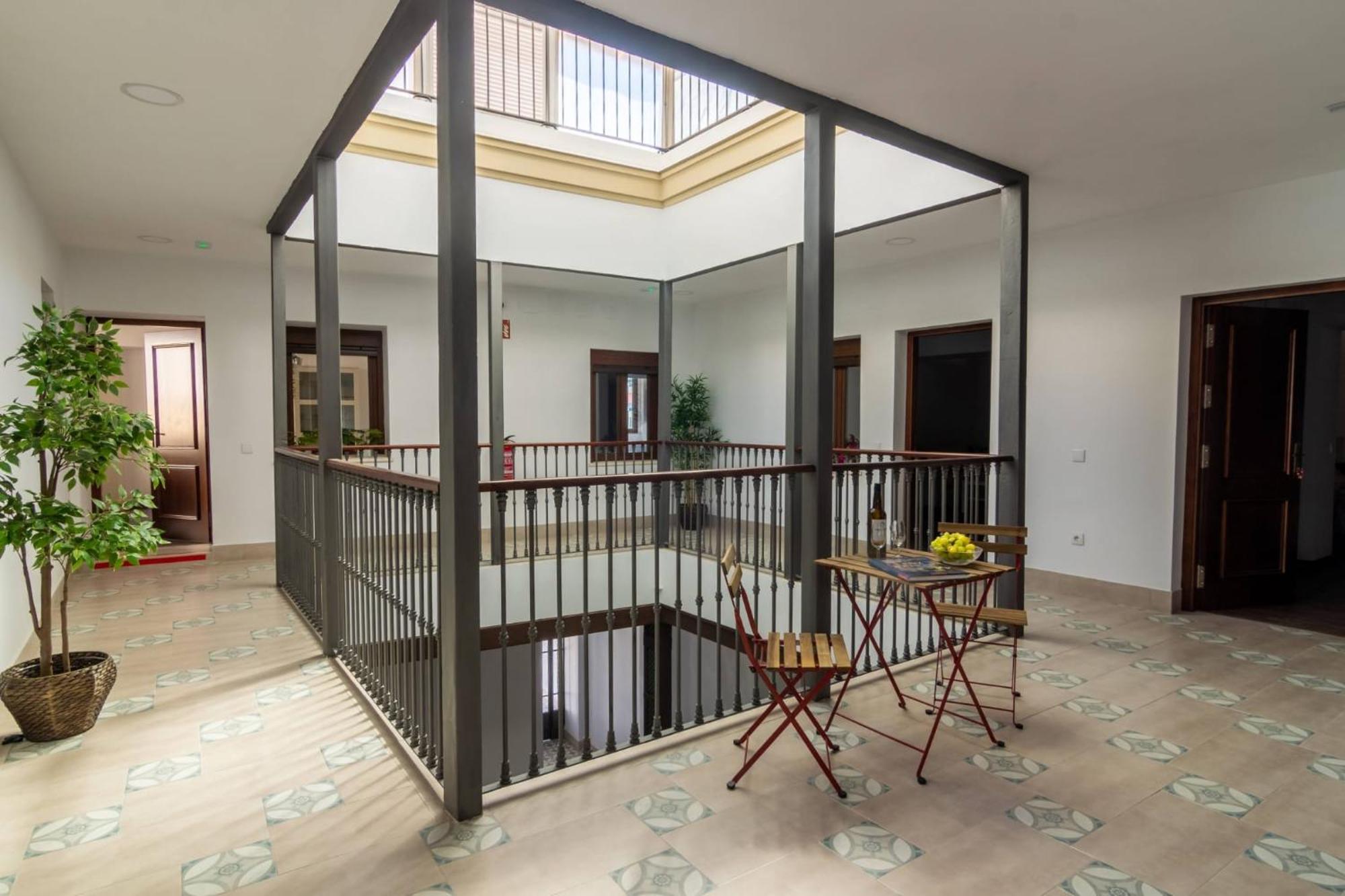 Apartamentos Turisticos Mamelon Jerez de la Frontera Eksteriør billede
