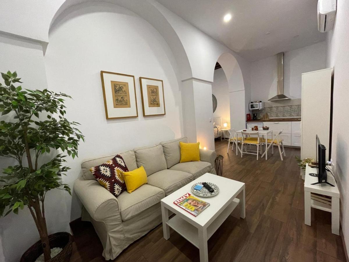 Apartamentos Turisticos Mamelon Jerez de la Frontera Eksteriør billede